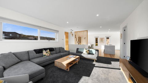 About Time - Accommodation Gladstone 2