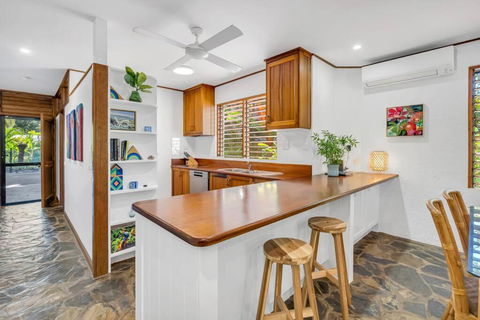 Absolute Beachfront, Heart Of Port Douglas - 24 S - Accommodation Gladstone 2