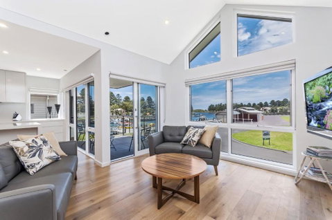Absolute - Accommodation Gladstone 0