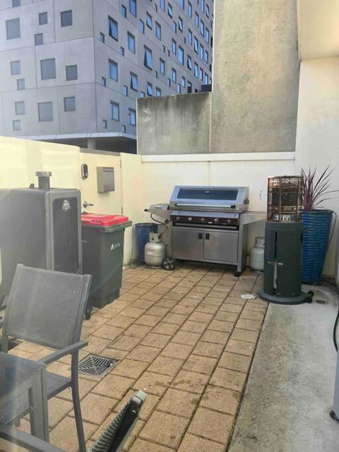 Access To All CBD Has To Offer - Accommodation Gladstone 1