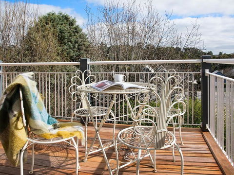 Accolade - Accommodation Gladstone 4