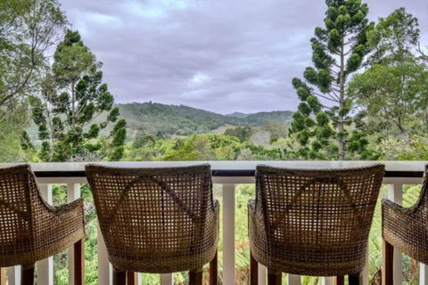 Acreage Near Currumbin Beach - Accommodation Gladstone 0