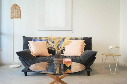 Adorable One Bedroom APT In Heart Of WWP - Accommodation Gladstone 0