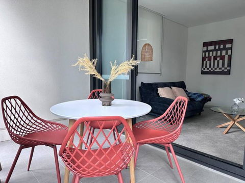 Adorable One Bedroom APT In Heart Of WWP - Accommodation Gladstone 4
