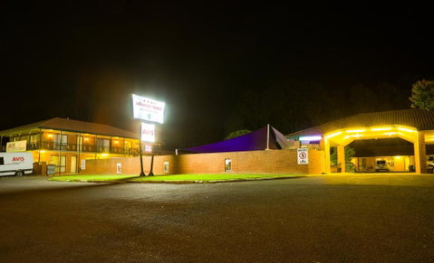 Advance Motel - Accommodation Gladstone 1