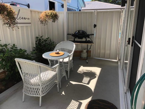 Agapi On Cambridge - Accommodation Gladstone 3