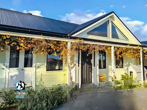 A Beautiful New Property, Walking Distance To The Beach In Esperance WA! - Accommodation Gladstone 0