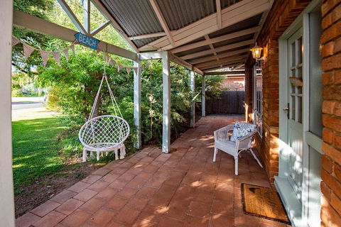 A Fairy Wren Cottage - Accommodation Gladstone 2