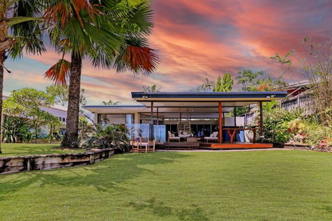 Absolute Beachfront House With Private Pool - Accommodation Gladstone 0