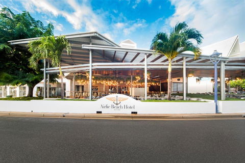 Airlie Beach Hotel - Accommodation Gladstone 4
