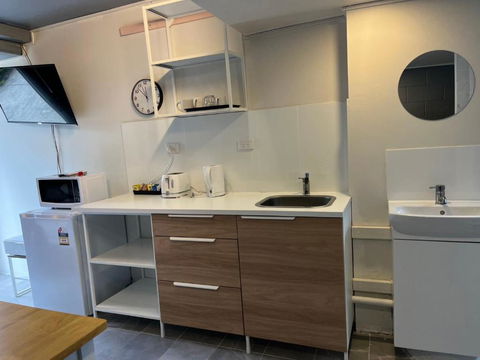 Airway Motel - Accommodation Gladstone 1