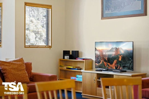 Akuna 1 - Accommodation Gladstone 2
