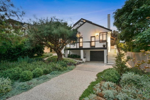 Albert - Accommodation Gladstone 0