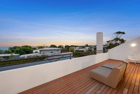 Albert - Accommodation Gladstone 1