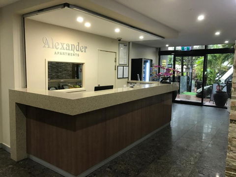 Alexander Holiday Apartments - Accommodation Gladstone 2