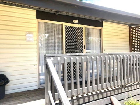 Alexandra Parklife Studio 3 - Accommodation Gladstone 1