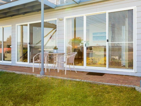 Alexandra Suite Gerroa - Accommodation Gladstone 3