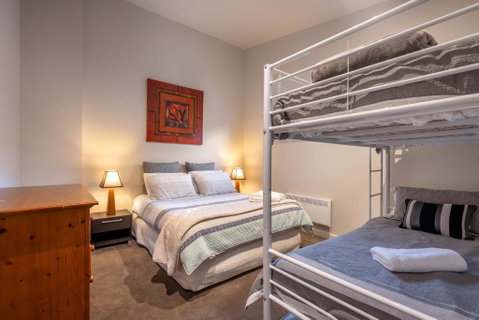 Alinga - Accommodation Gladstone 4