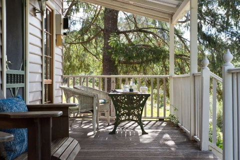 All Views - Accommodation Gladstone 0