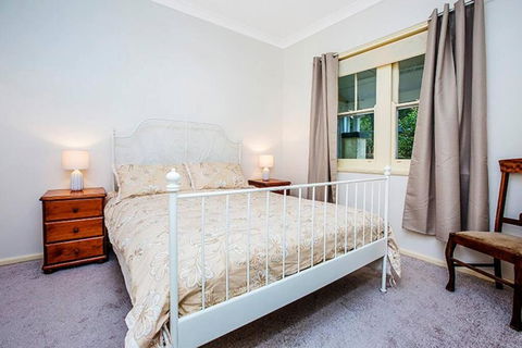Allambee Cottage - A Place Of Rest - Accommodation Gladstone 4