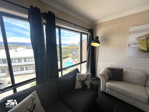 Alpine Mountain View 44 - Accommodation Gladstone 4