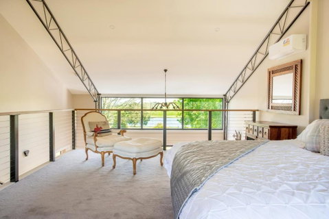 Altitude221 - Accommodation Gladstone 4