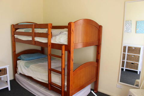 Alton Seas 67 Hargreaves Rd Middleton - No Linen Included - Accommodation Gladstone 2