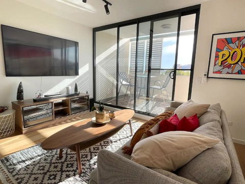 Amazing Penthouse In Waterloo - Accommodation Gladstone 3