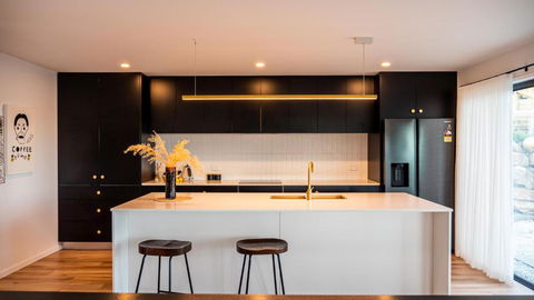 Amazing View Architech Home 8Minutes To Hobart CBD - Accommodation Gladstone 2