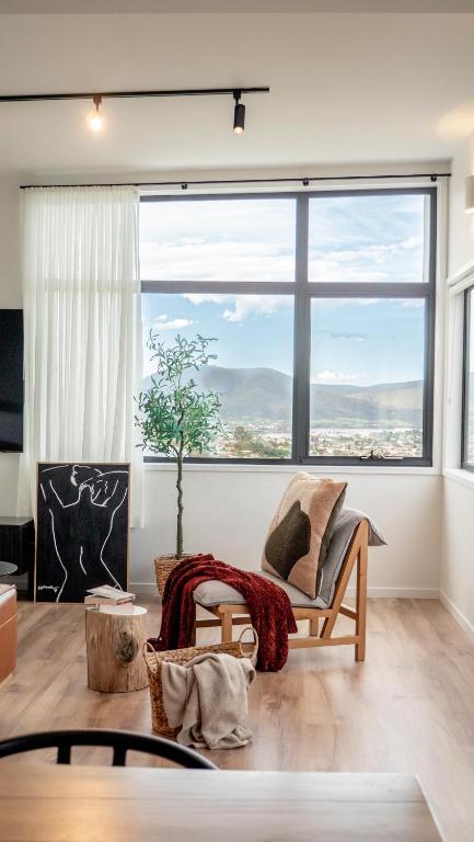 Amazing View Architech Home 8Minutes To Hobart CBD - Accommodation Gladstone 1