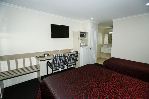 Amber Lodge Motel - Accommodation Gladstone 1