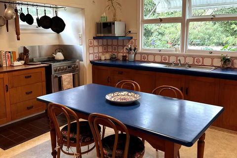 Amity Jigsaw House - Accommodation Gladstone 0