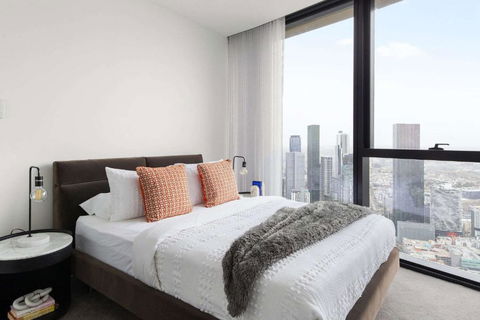 An Astonishing 3BR Apt At Sapphire By The Gardens - Accommodation Gladstone 1