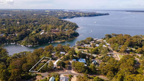 Anchorage Views - Accommodation Gladstone 0
