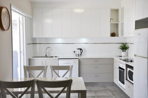 Angelwaters - Accommodation Gladstone 0