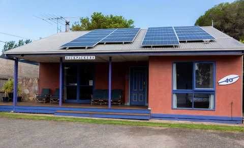 Anglesea Backpackers - Accommodation Gladstone 4