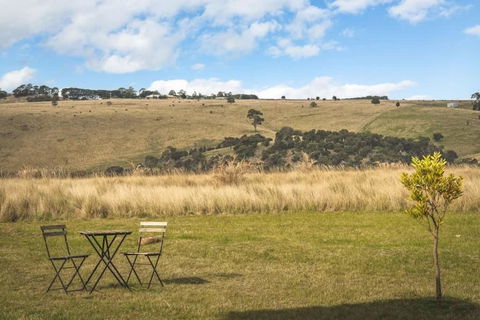 Altitude - A Tiny House Experience In A Goat Farm By Tiny Away - Accommodation Gladstone 4