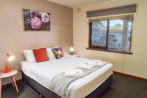Apartment 13 - Accommodation Gladstone 0