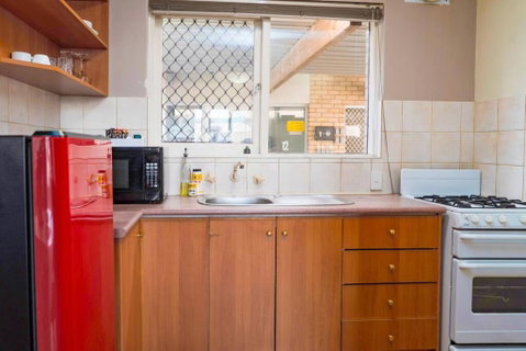 Apartment 13 - Accommodation Gladstone 4