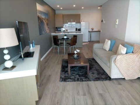 Apartment 3 Wallaroo Marina - Accommodation Gladstone 2
