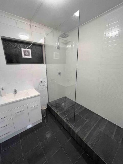 Apartment On Parker - Accommodation Gladstone 3