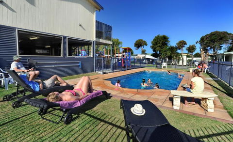 Apollo Bay Holiday Park - Accommodation Gladstone 2