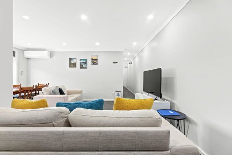 Apollo Unit 1 - Ground Floor - A Block - Accommodation Gladstone 1