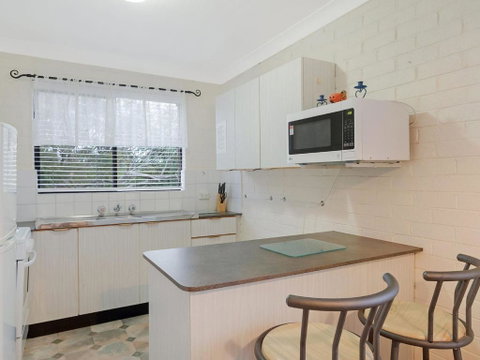 Apollo Unit 23 First Floor - Accommodation Gladstone 3