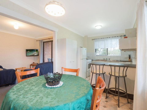 Apollo Unit 23 First Floor - Accommodation Gladstone 2