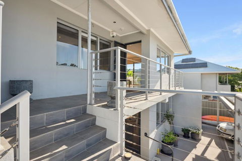Applecross Riverside Apt - Accommodation Gladstone 4