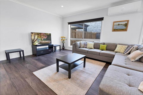 Aqua Views - Accommodation Gladstone 0
