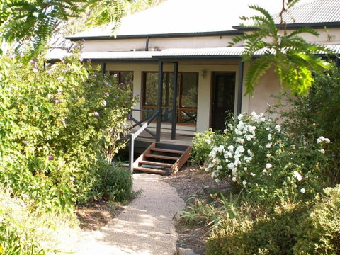 Archery Road Estate - Accommodation Gladstone 0