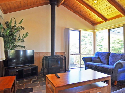 Archies Beachside Abode - Accommodation Gladstone 1