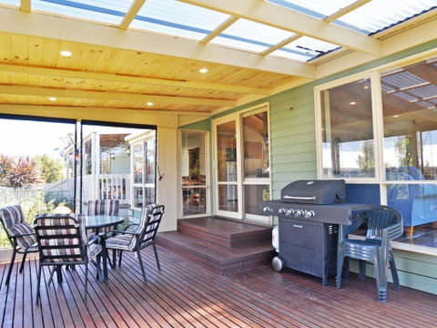 Archies Beachside Abode - Accommodation Gladstone 0